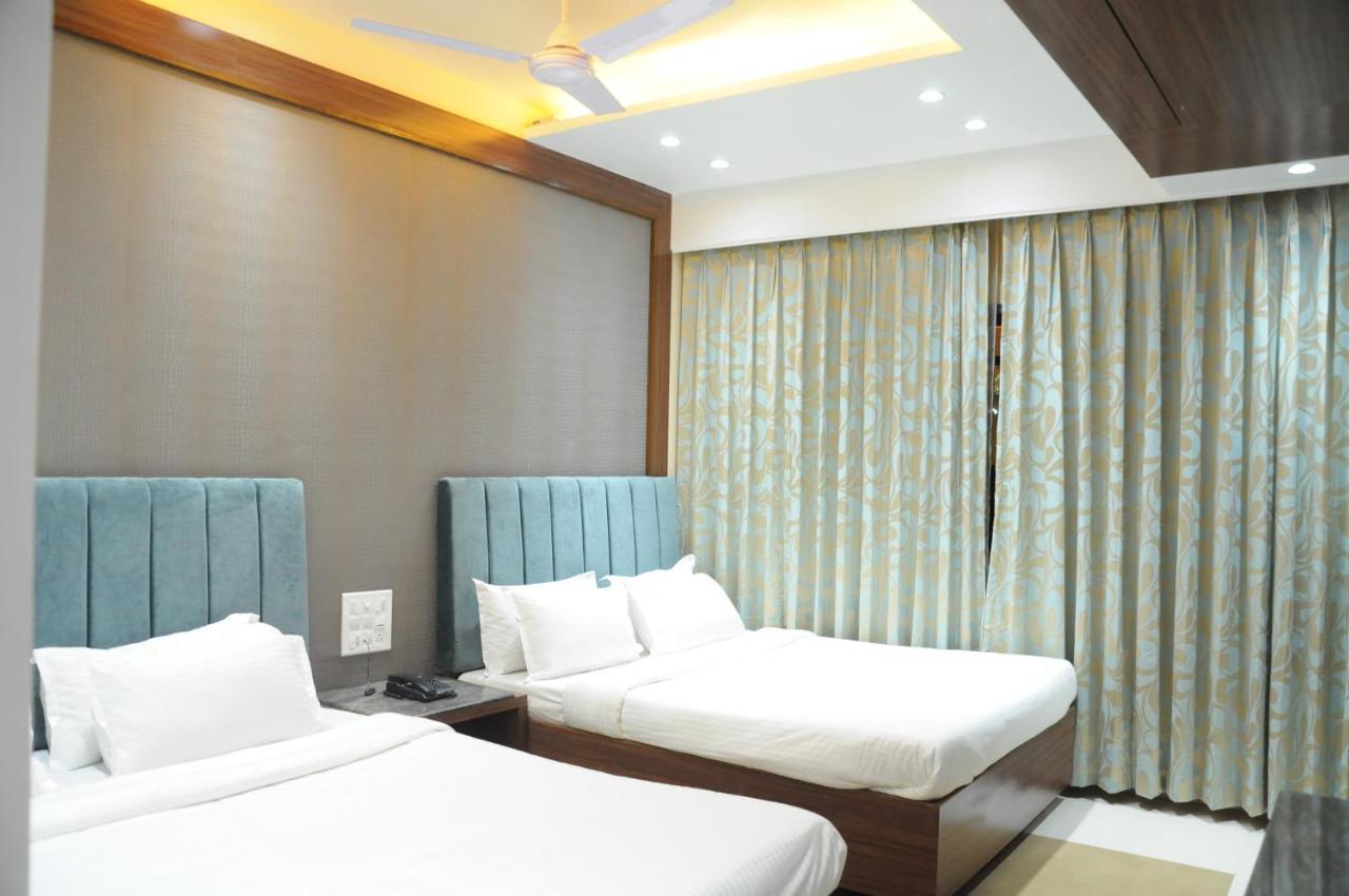 Hotel City Heart Shirdi Oda fotoğraf