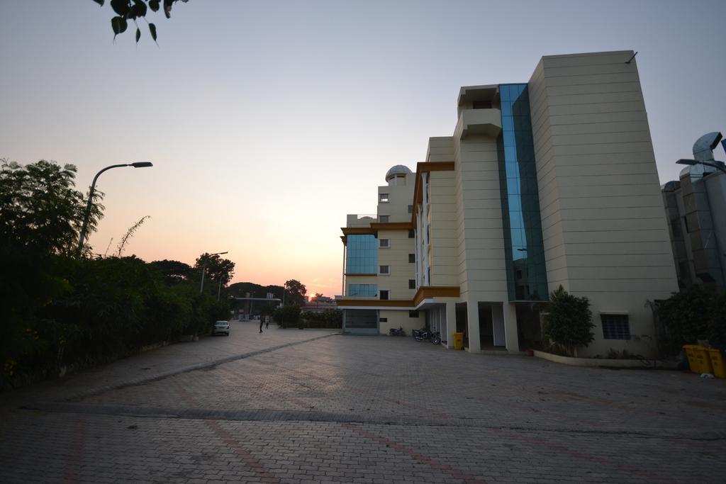 Hotel City Heart Shirdi Dış mekan fotoğraf